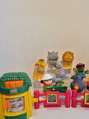 Fisher-Price Little People Petting Zoo Replacement Figures & Accessories